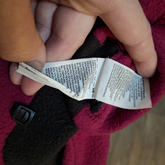 The North Face Women's Denali Etip Gloves. - Picture 9 of 15